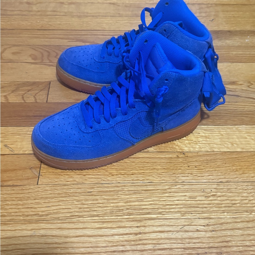 Nike Air Force 1 High 07 LV8 - Picture 2 of 6